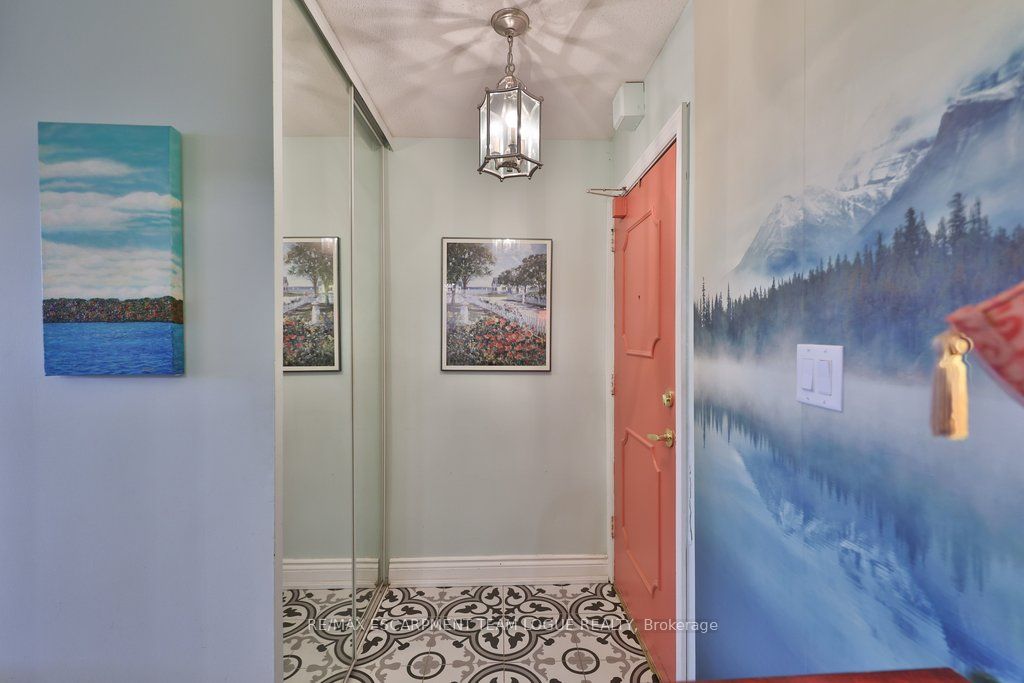 Additional image 5 of 301-2263 Marine Drive, Oakville, ON, L6L 5K1