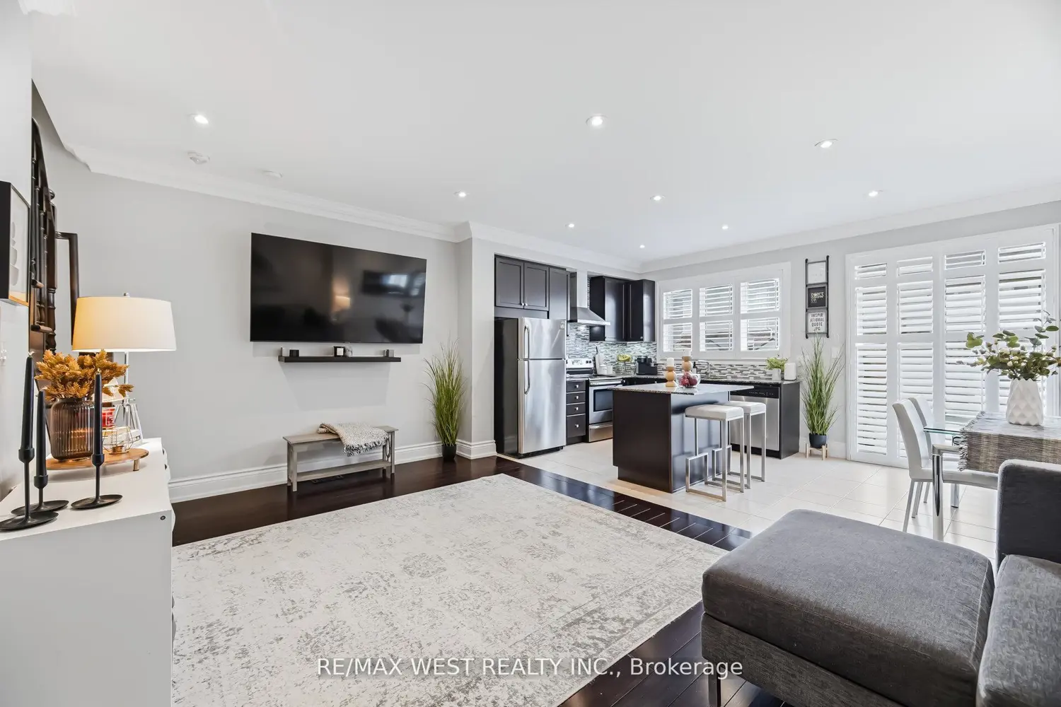 Additional image 3 of 10 Weaver Terrace