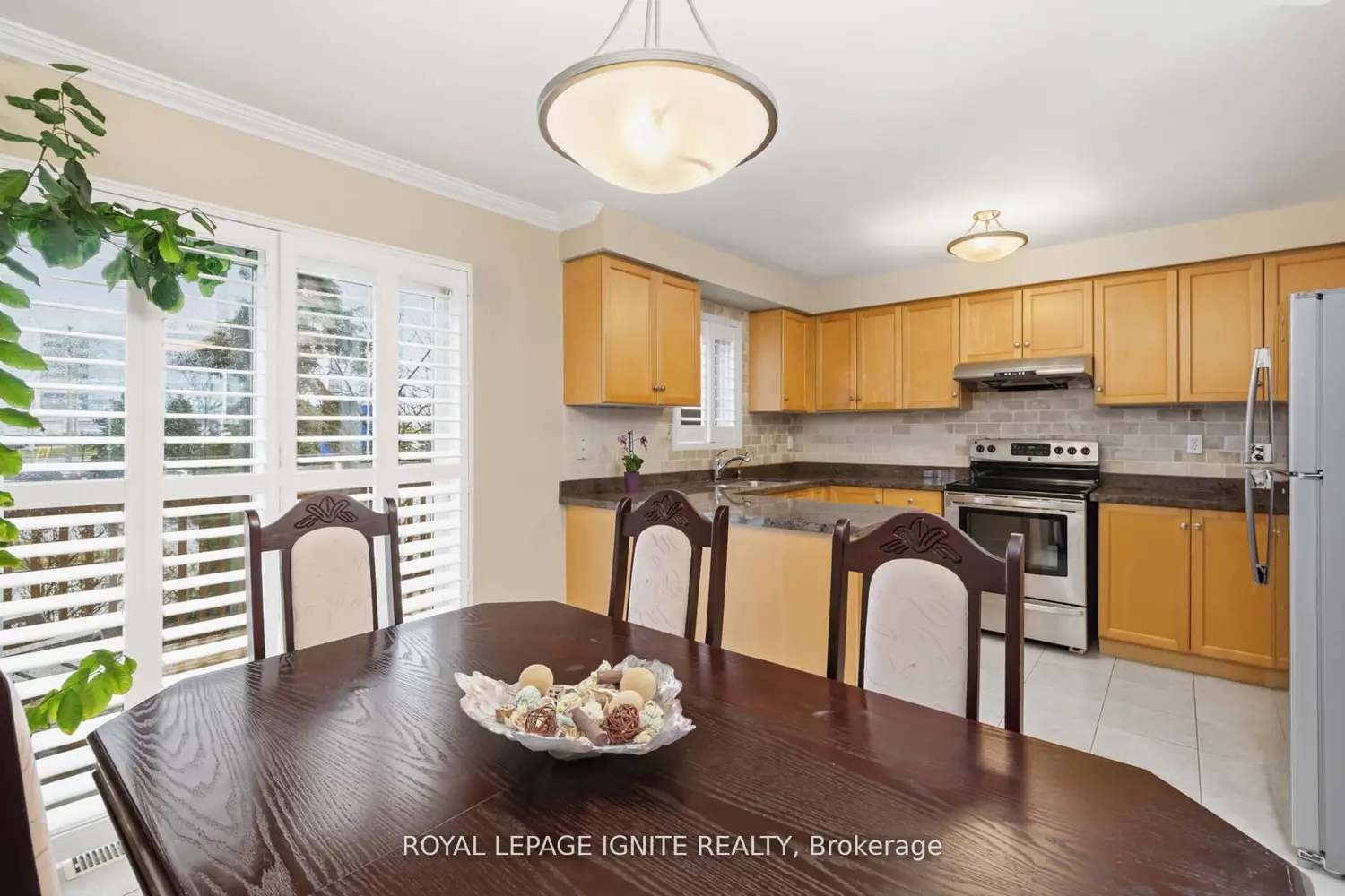 Additional image 7 of 19 Foxchase Avenue 37