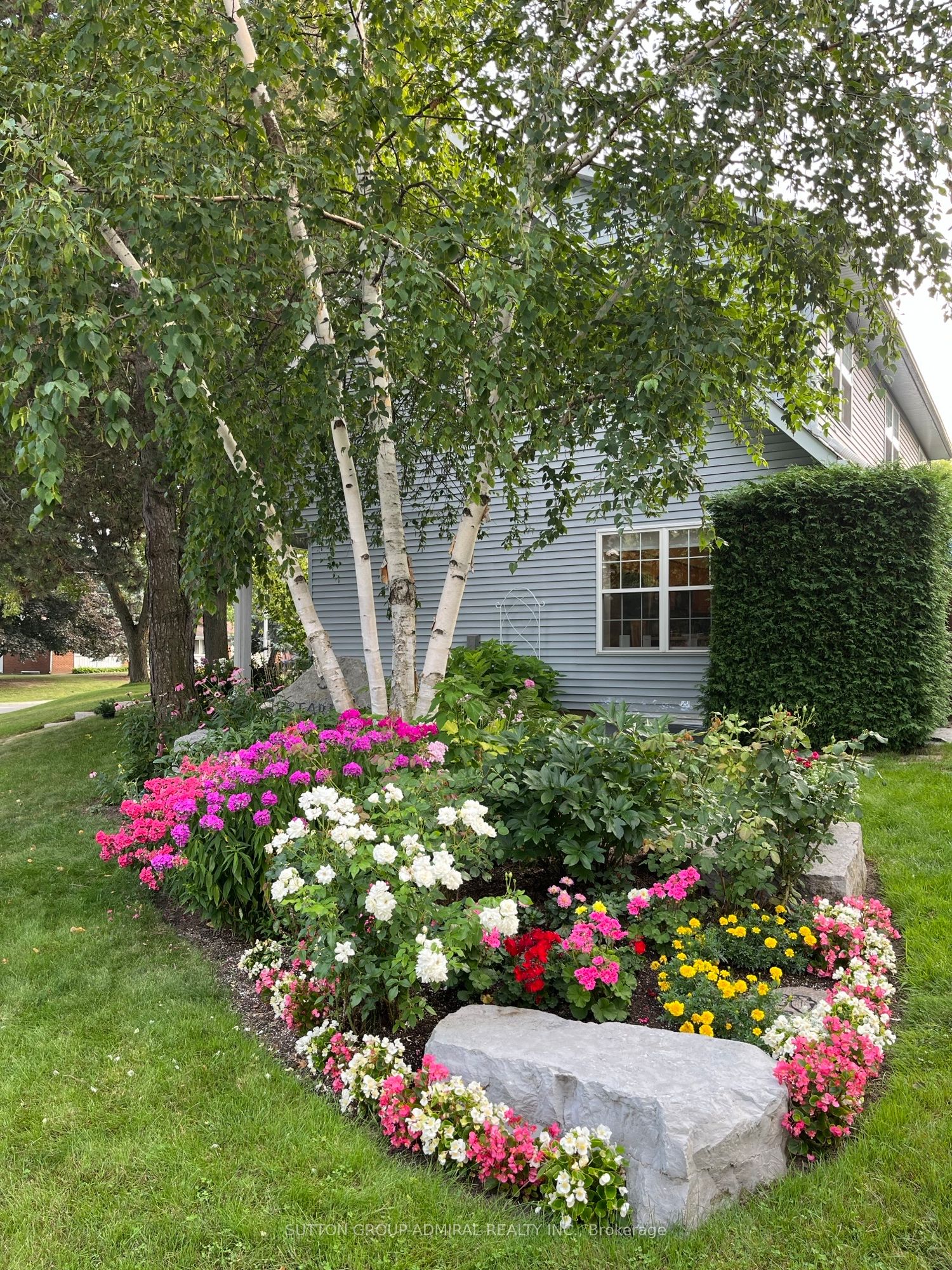 Additional image 3 of 54 Starlight Crescent, Richmond Hill, ON, L4C 4X5