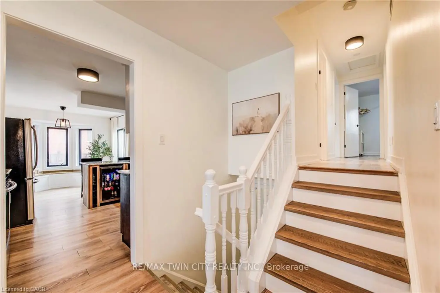 Additional image 9 of 43 Southview Crescent