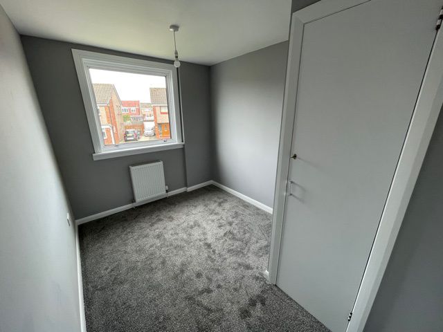 Additional image 2 of 3 bed semi-detached house to rent1 Almond Avenue, Renfrew PA4