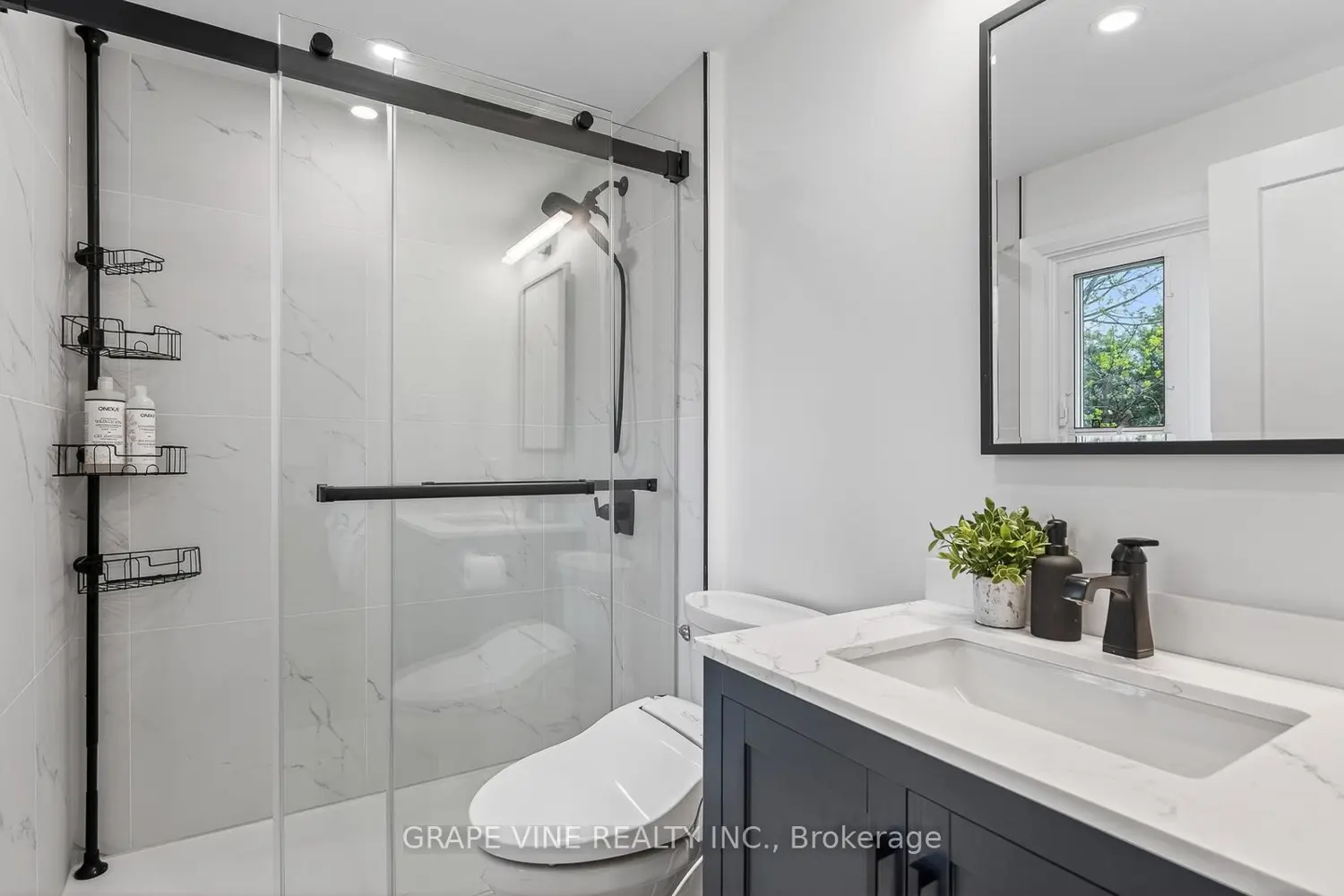 Additional image 12 of 730 Holt Crescent