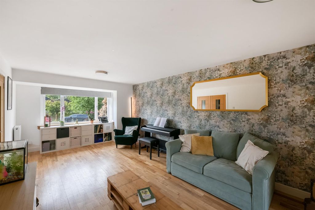 Additional image 2 of 4 bed detached house for sale6 Ashley Avenue, Dollar FK14