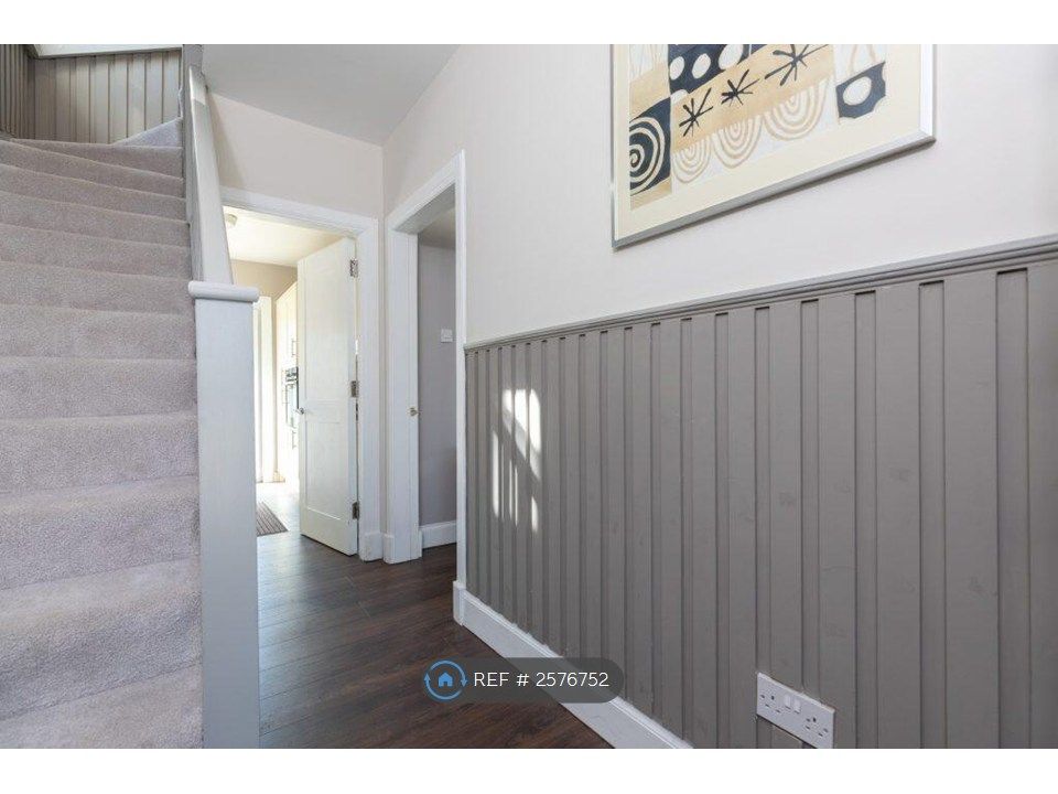 Additional image 5 of 3 bed semi-detached house to rentFereneze Avenue, Glasgow G76