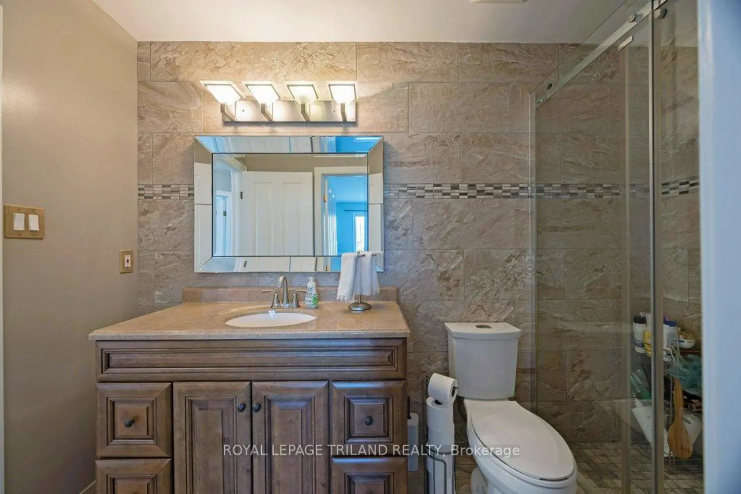 Additional image 9 of 22 Stoneycreek Crescent