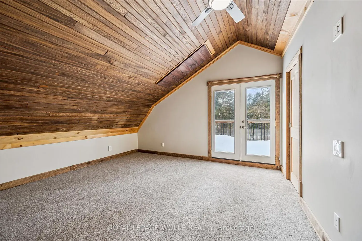Additional image 15 of 8946 Wellington Road 16