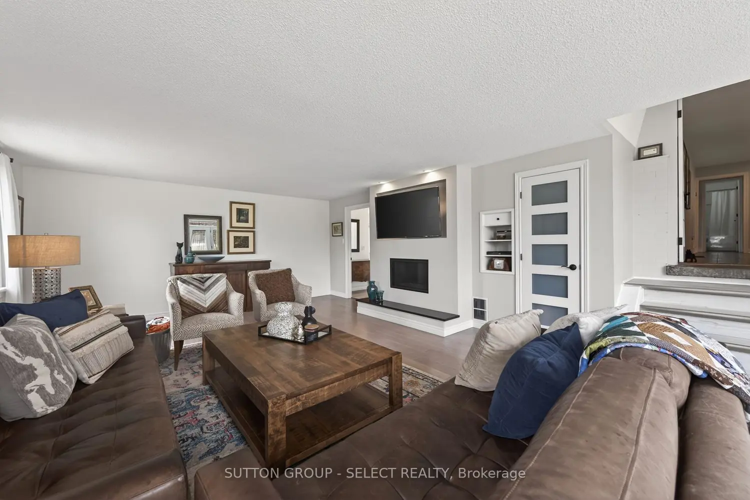 5596 Mooresville Drive
