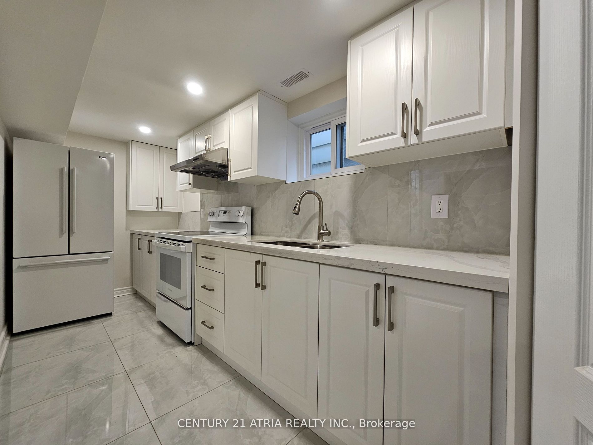Additional image 6 of Lower-733 Balaton Avenue, Pickering, ON, L1W 1W3
