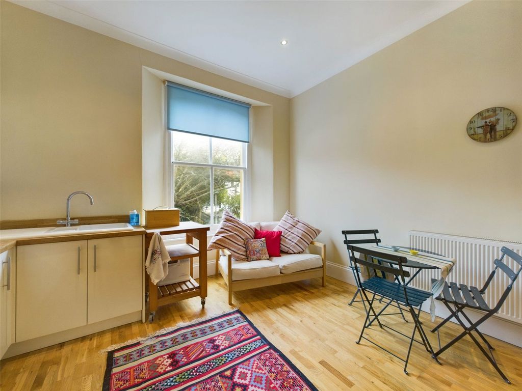 Additional image 7 of 3 bed flat to rentShrubbery Avenue, Weston-Super-Mare, North Somerset BS23