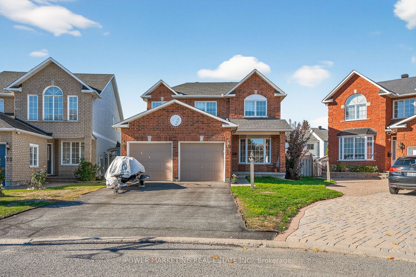 22-22 New Deighton Crescent, Ottawa, ON, K2G 6H6