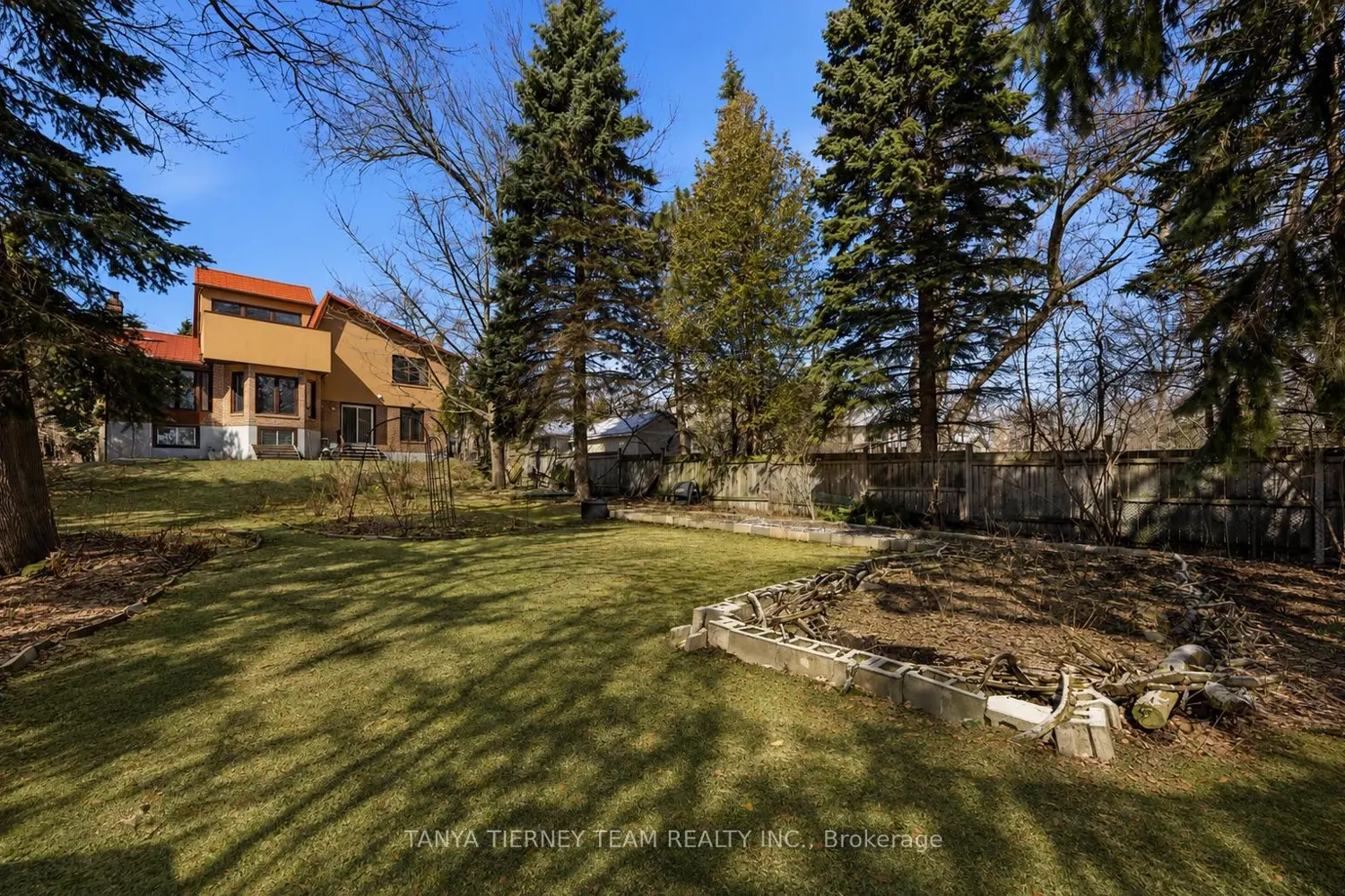 Additional image 9 of 575 Park Crescent