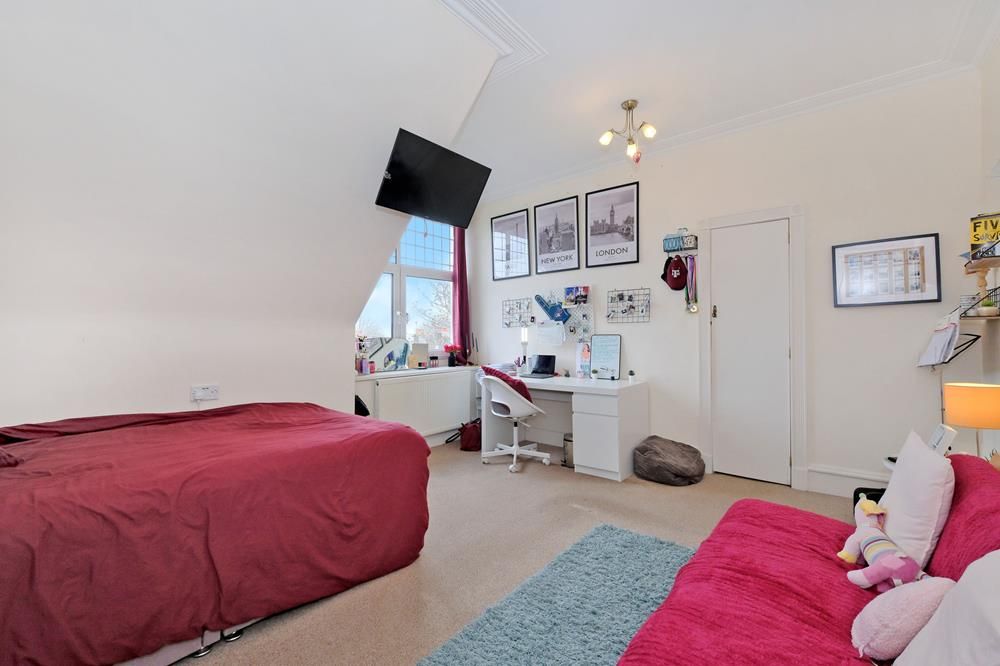 Additional image 14 of 6 bed semi-detached house to rentRubislaw Den North, Aberdeen AB15