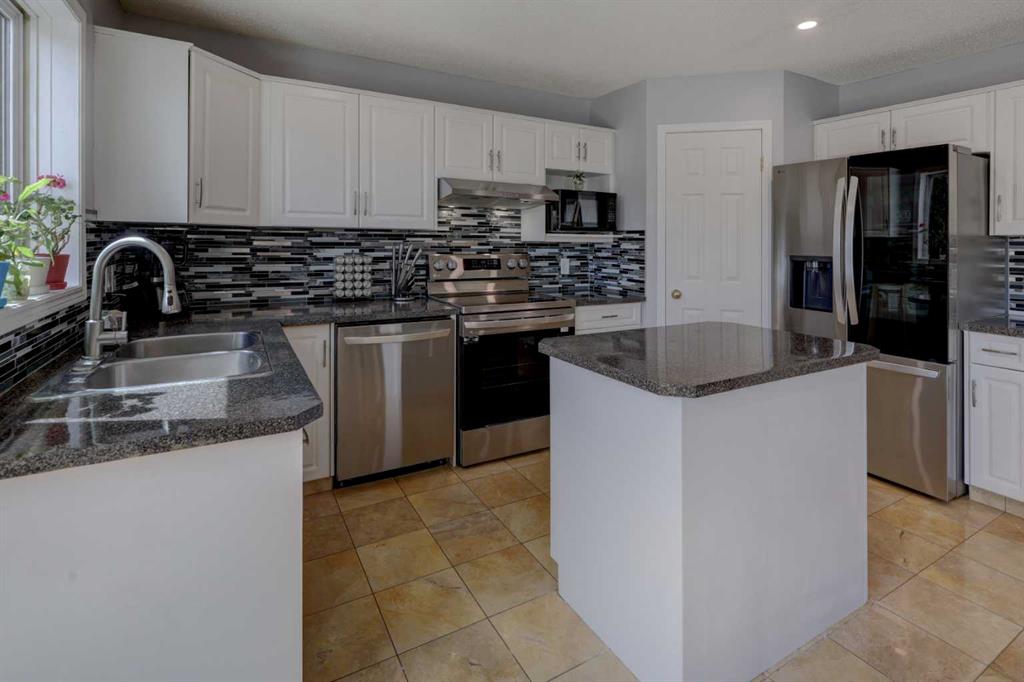 Additional image 6 of 9982 Hidden Valley Drive NW, Calgary, AB, T3A 5G6