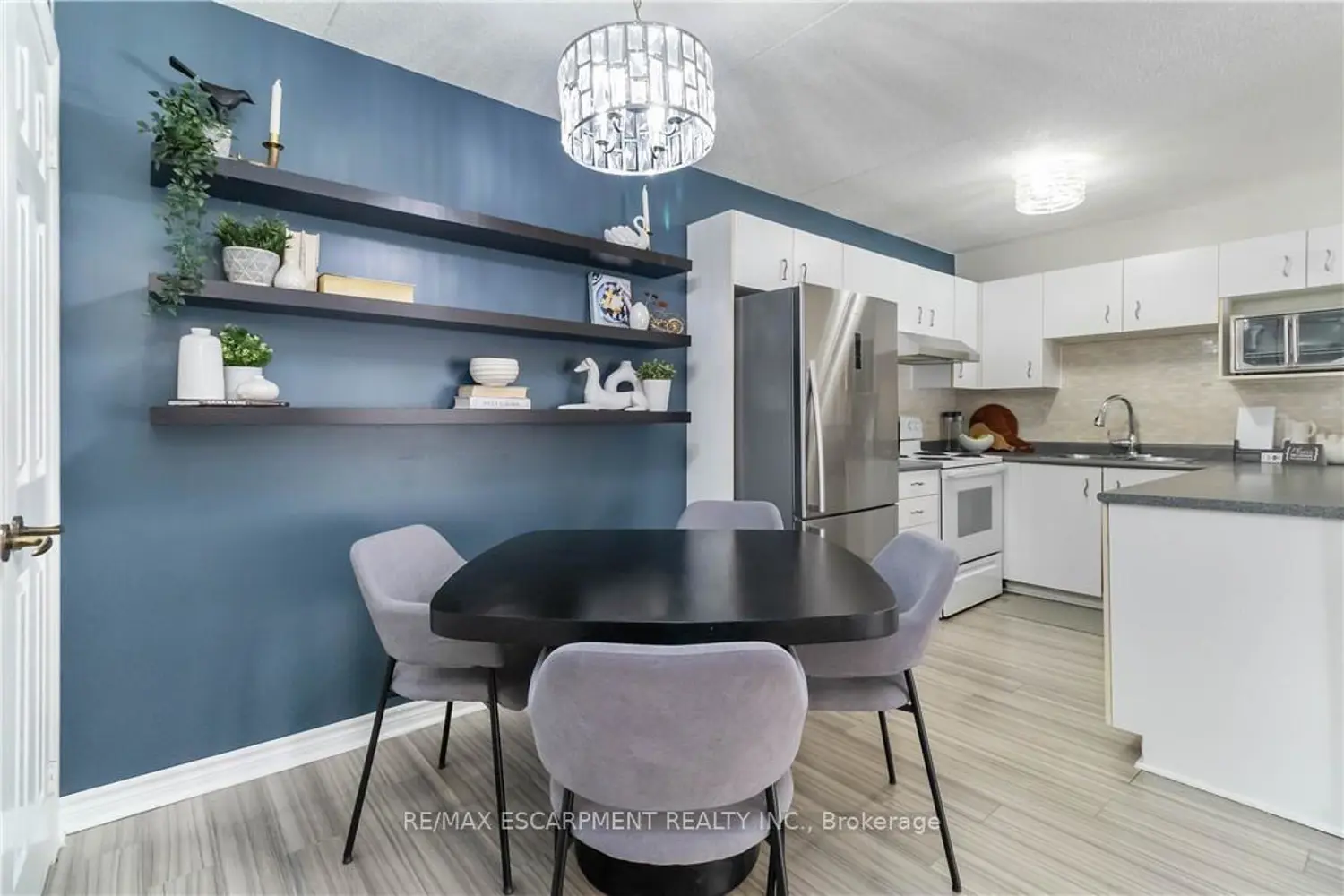 Additional image 7 of 4015 Kilmer Drive 110