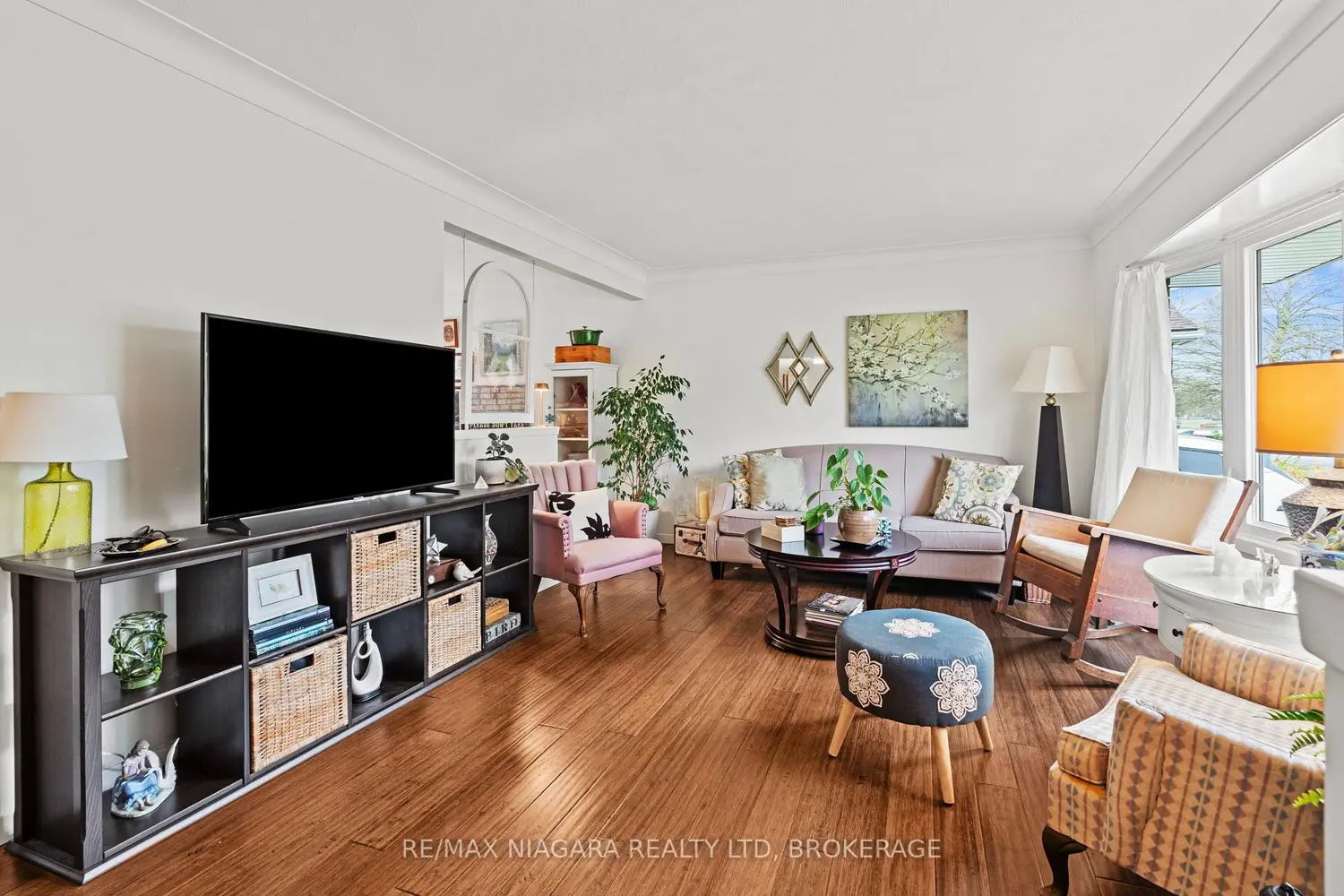 Additional image 6 of 8751 Banting Avenue