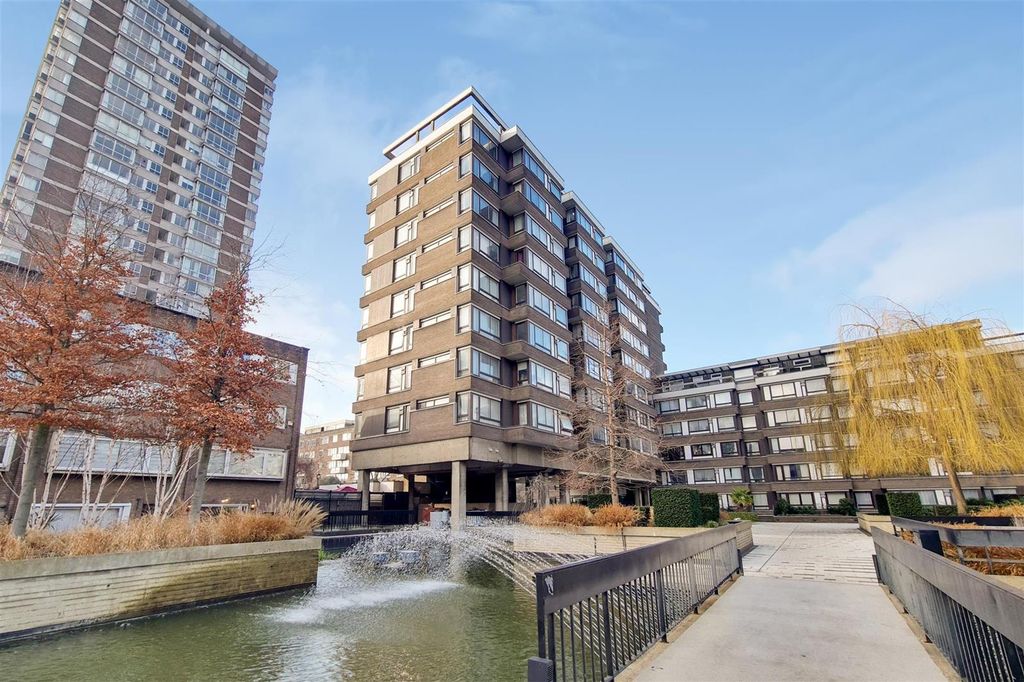 Additional image 2 of 1 bed flat for saleThe Water Gardens, London W2