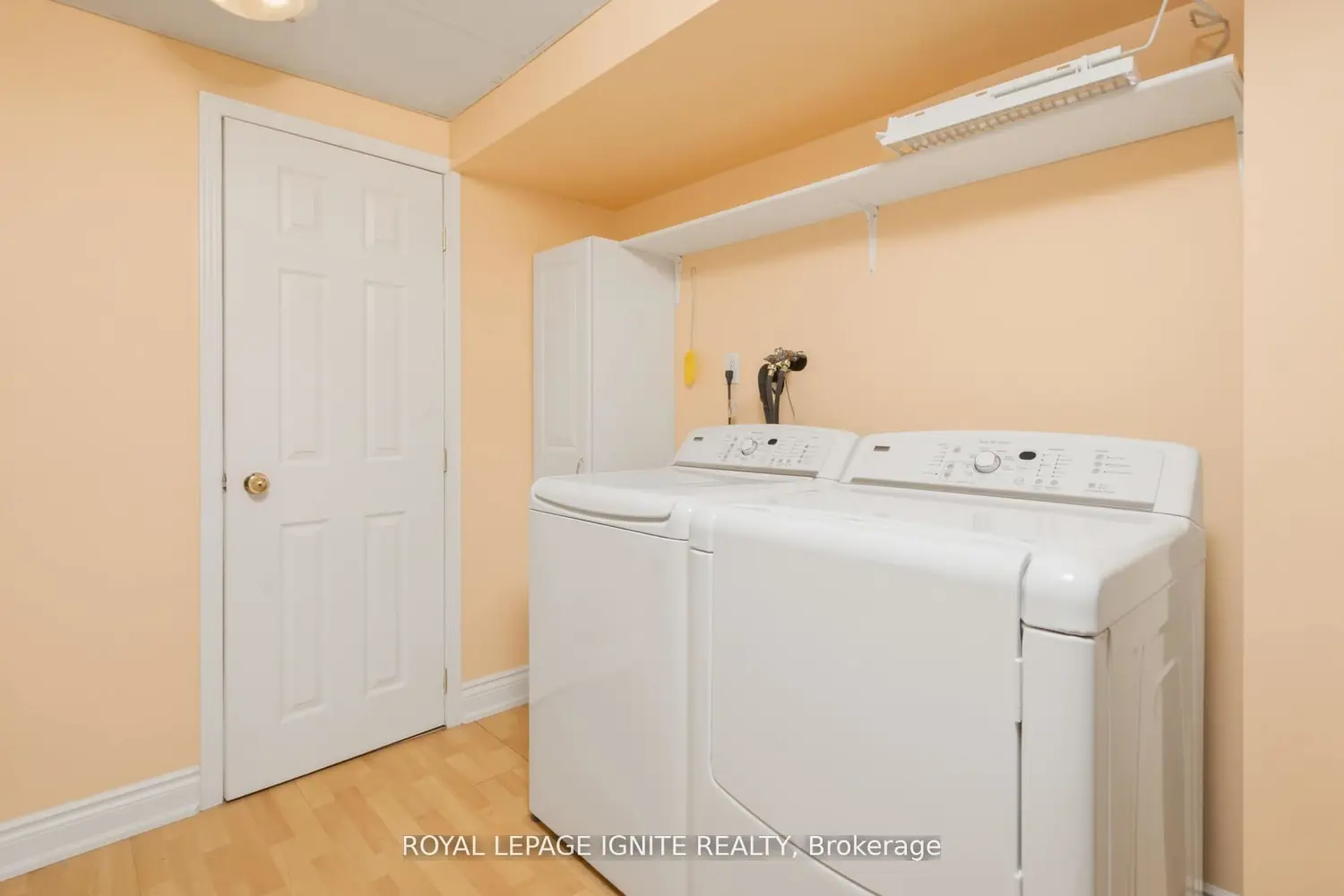 Additional image 17 of 19 Foxchase Avenue 37