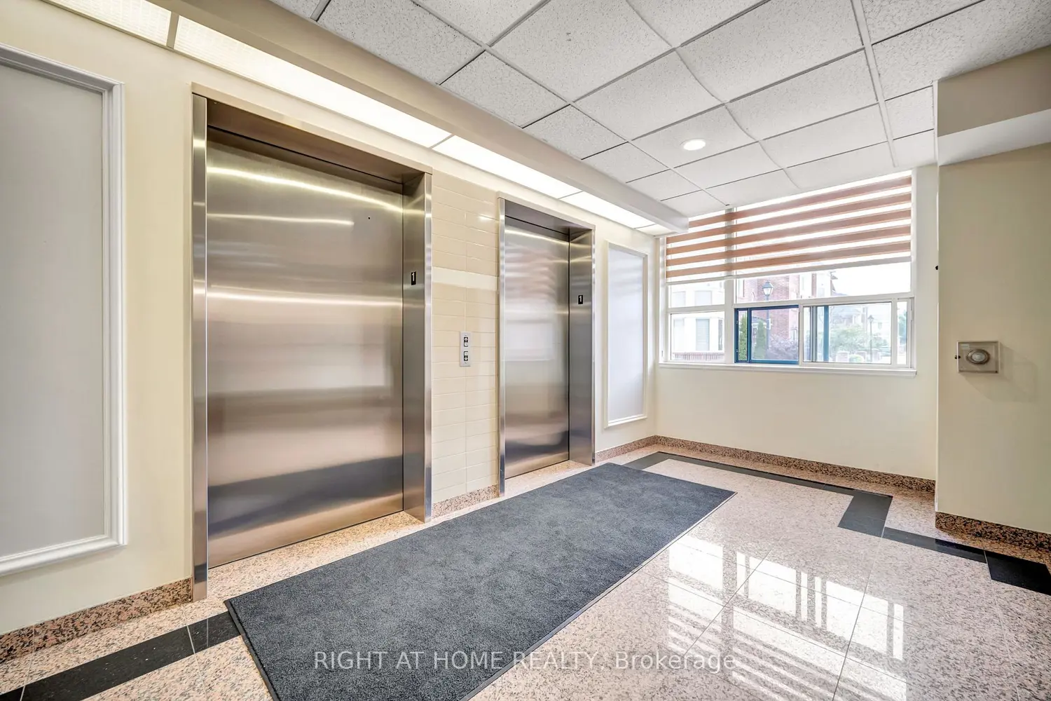 Additional image 6 of 7398 Yonge Street 107A