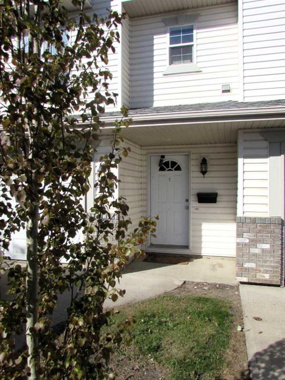 Additional image 2 of 15 Kerry Wood Mews, Red Deer, AB, T4N 7B8