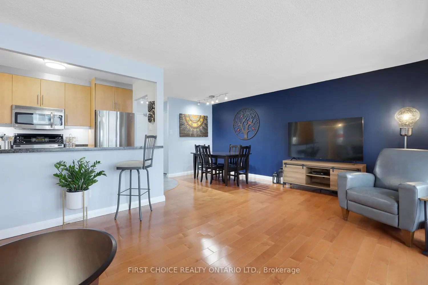 Additional image 5 of 141 Somerset Street 703
