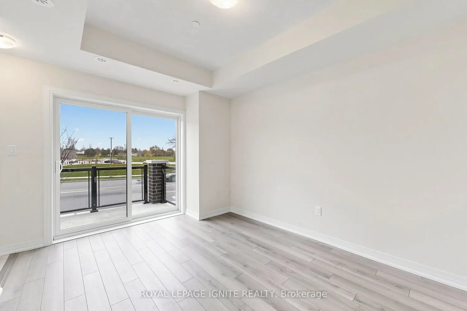 155 Tapscott Road 22 photo 4