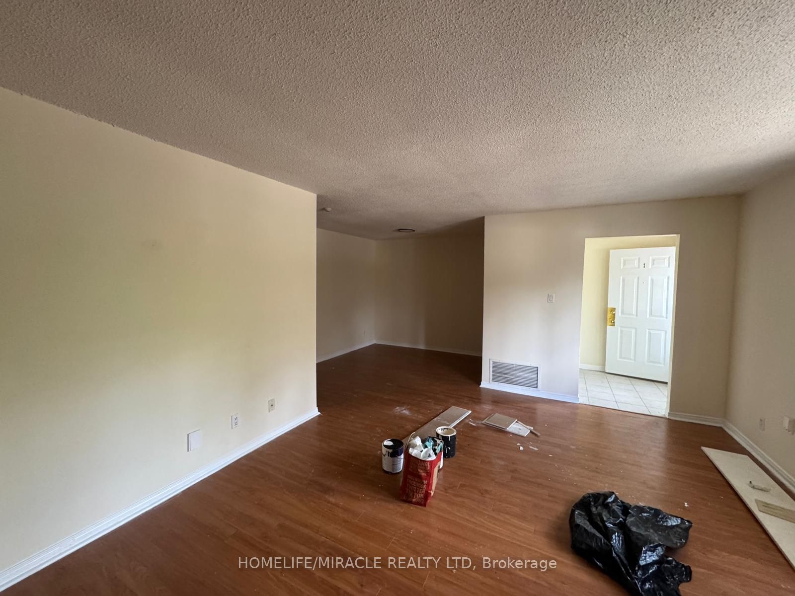 Additional image 4 of 1-565 Kennedy Road, Toronto, ON, M1K 2B2