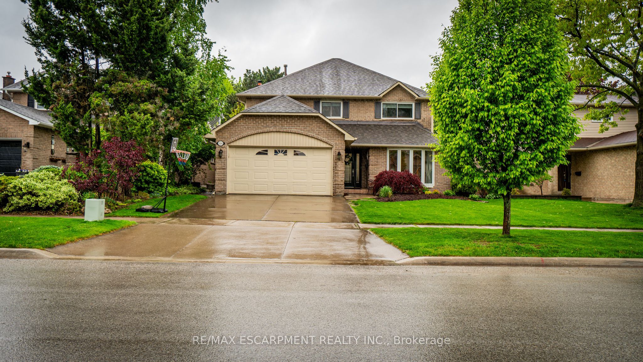 Additional image 2 of 2393 Arnold Crescent, Burlington, ON, L7P 4J2