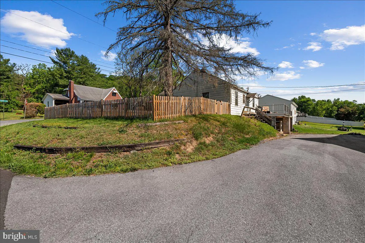 Additional image 85 of 246 Maryland Avenue, Hancock, MD 21750