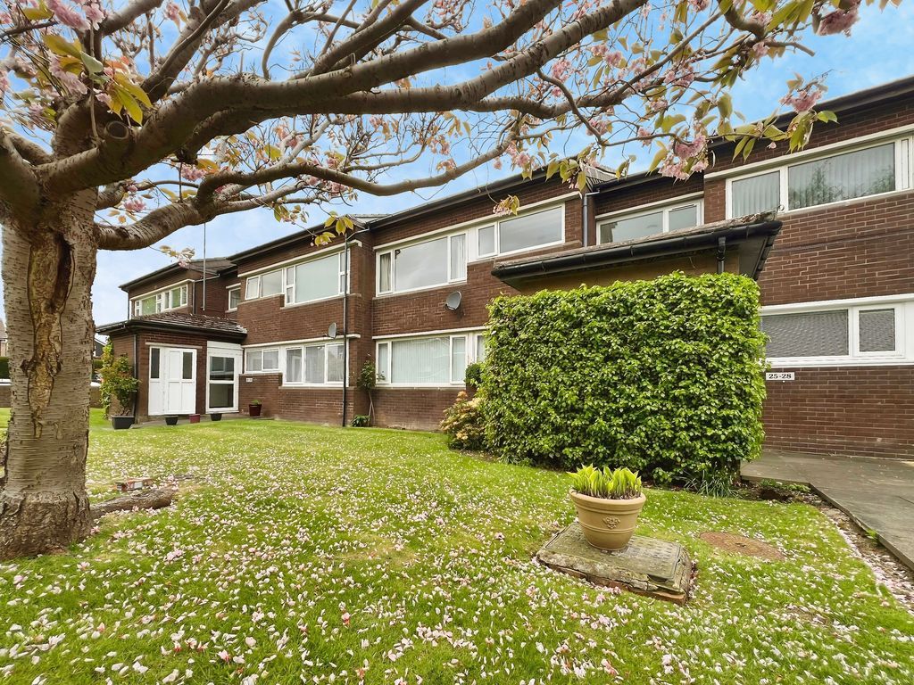 2 bed flat to rentDunsgreen Court, Newcastle Upon Tyne NE20