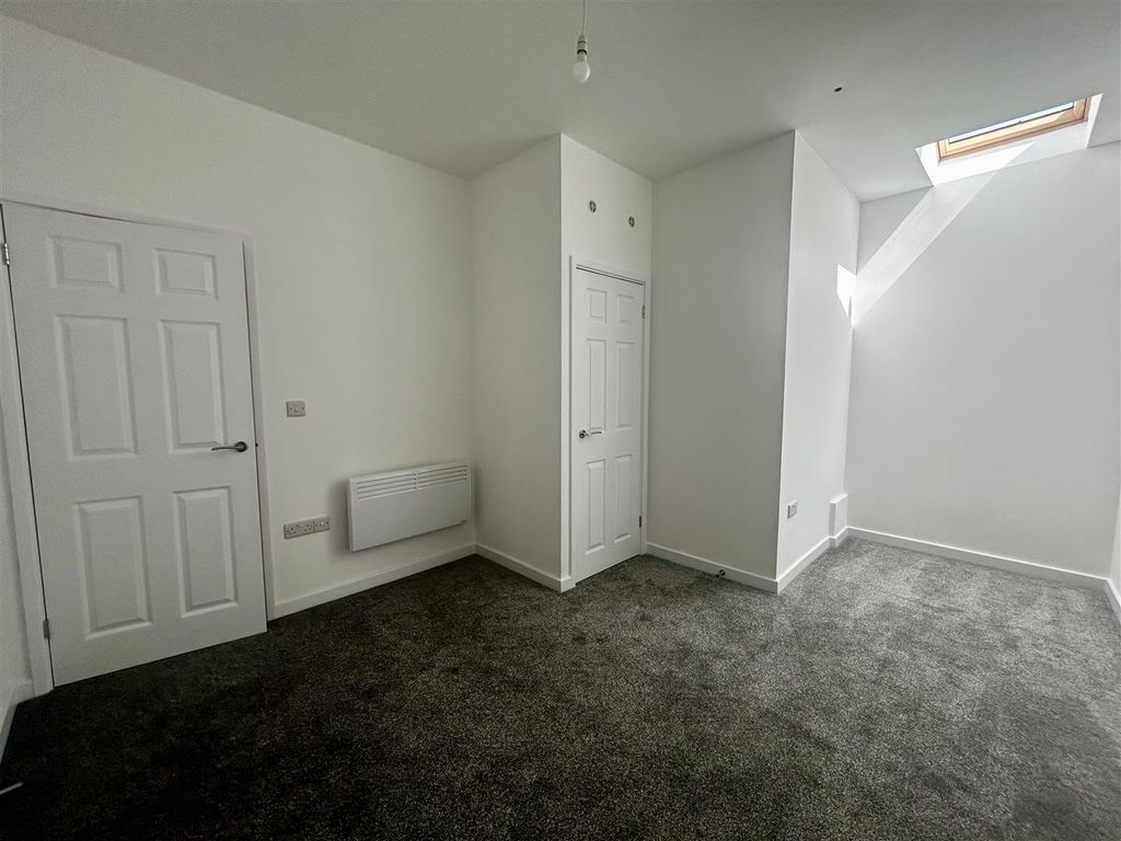 Additional image 8 of 2 bed flat to rentWoodstock Way, Caldicot NP26