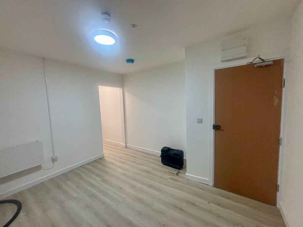 Additional image 9 of 2 bed flat to rentNolton Street, Bridgend CF31