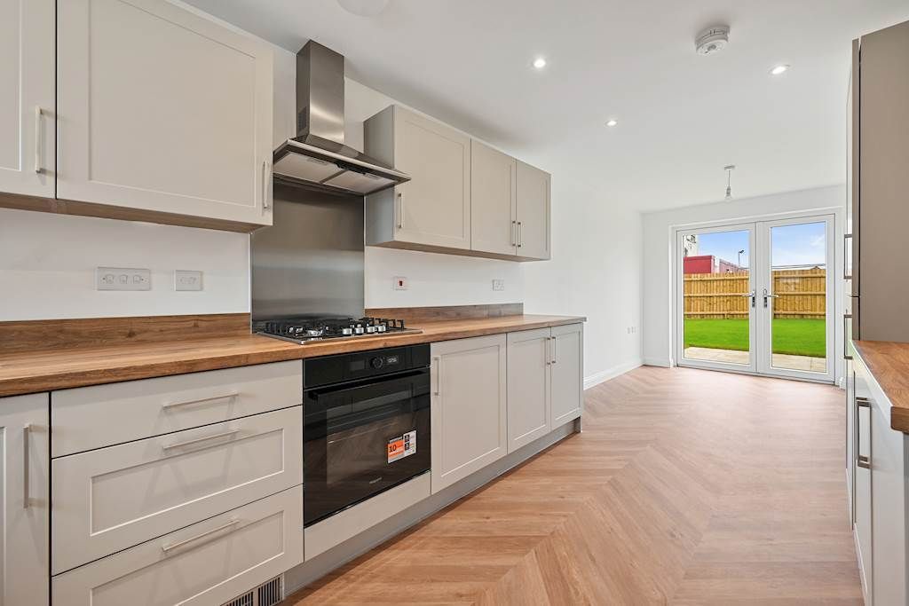 Additional image 5 of 4 bed detached house to rent21 Redwinter, Bedford MK45