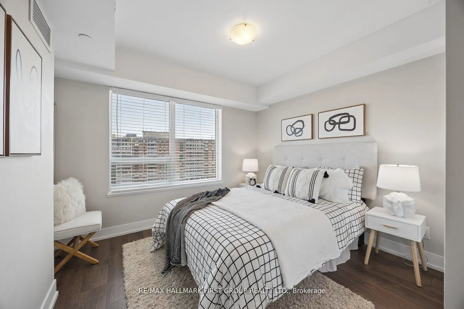 Additional image 4 of 1215 Bayly Street 1304