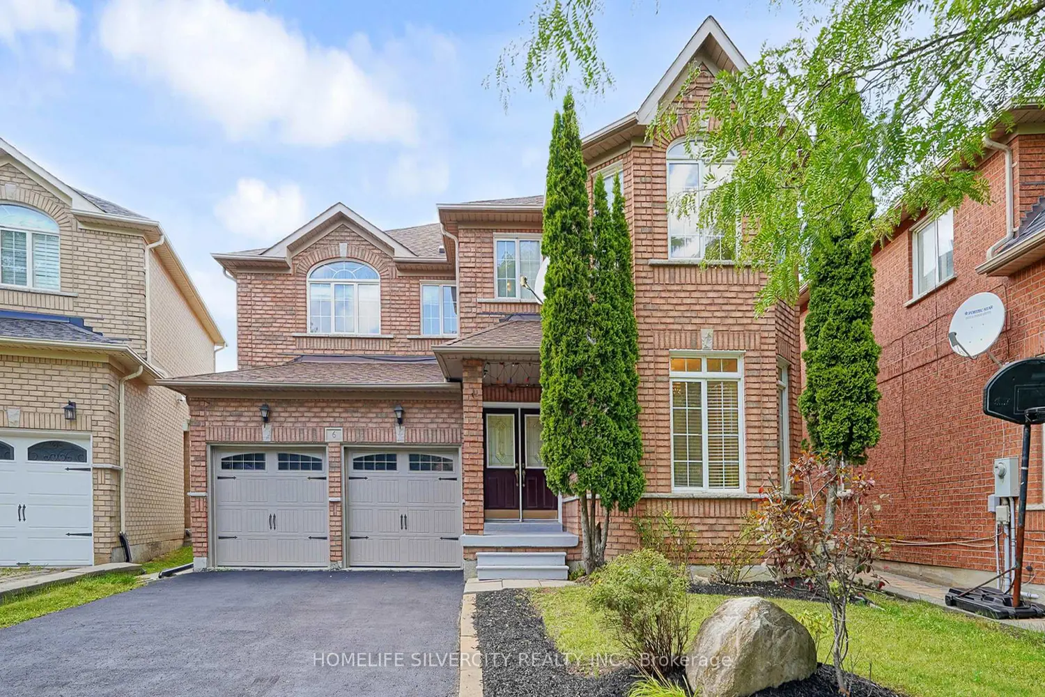6 Rouge Fairway Street