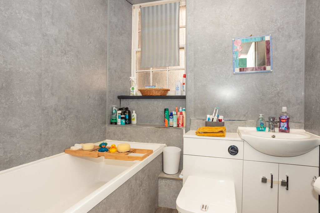 Additional image 18 of 3 bed flat for saleIrish Street, Dumfries DG1
