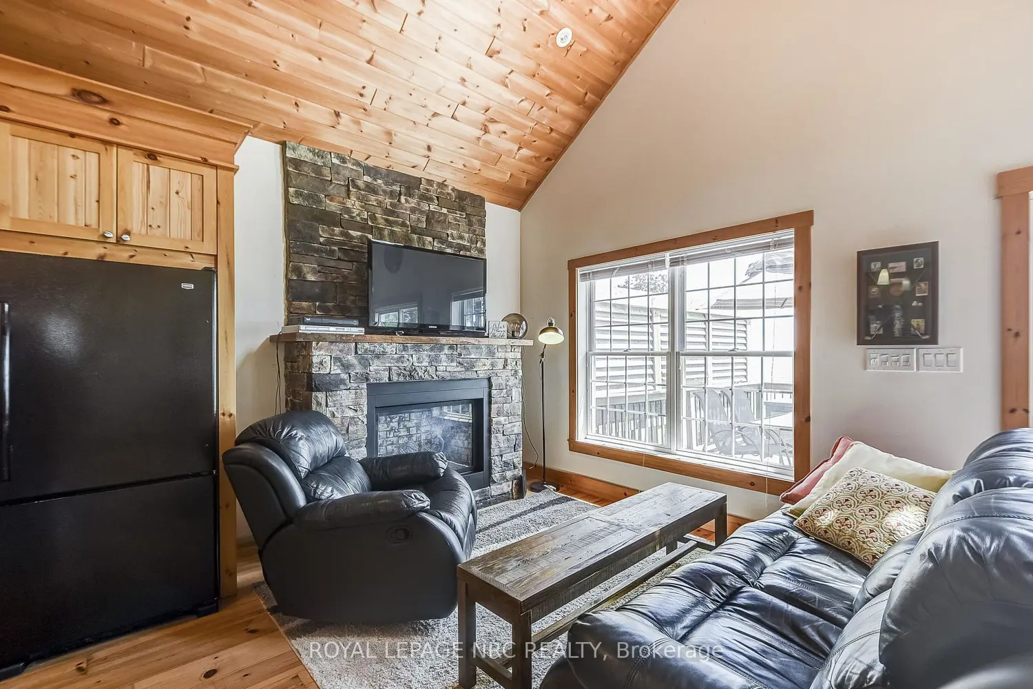 Additional image 7 of 10849 Lakeshore Road