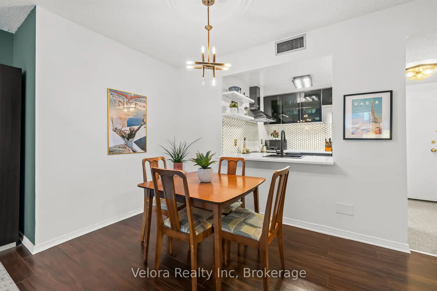 Additional image 8 of 556 Laurier Avenue 1604