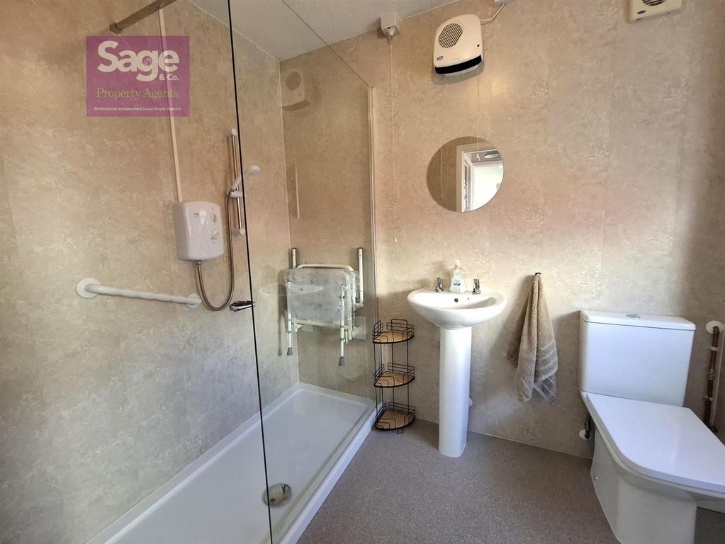 Additional image 4 of 3 bed end terrace house to rentGrove Road, Risca NP11