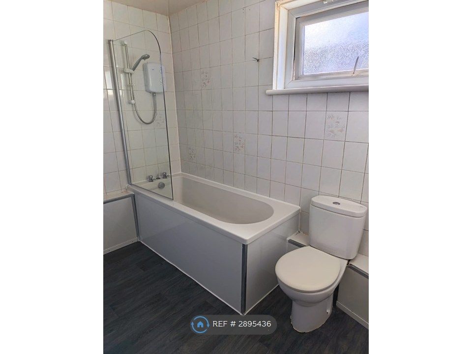 Additional image 8 of 3 bed end terrace house to rentKilbowie Road, Glasgow G67