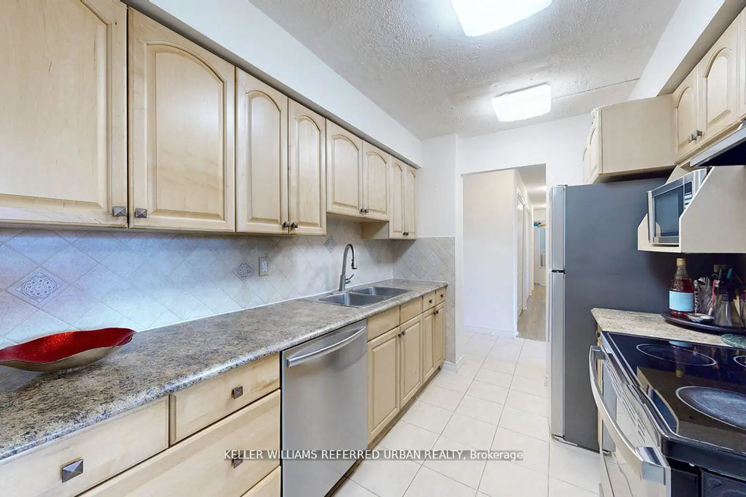 Additional image 7 of 2556 Argyle Road 202