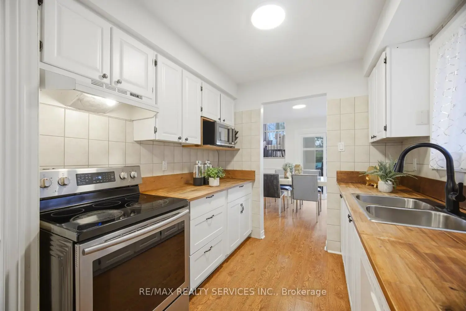 Additional image 9 of 24 Foxacre Row