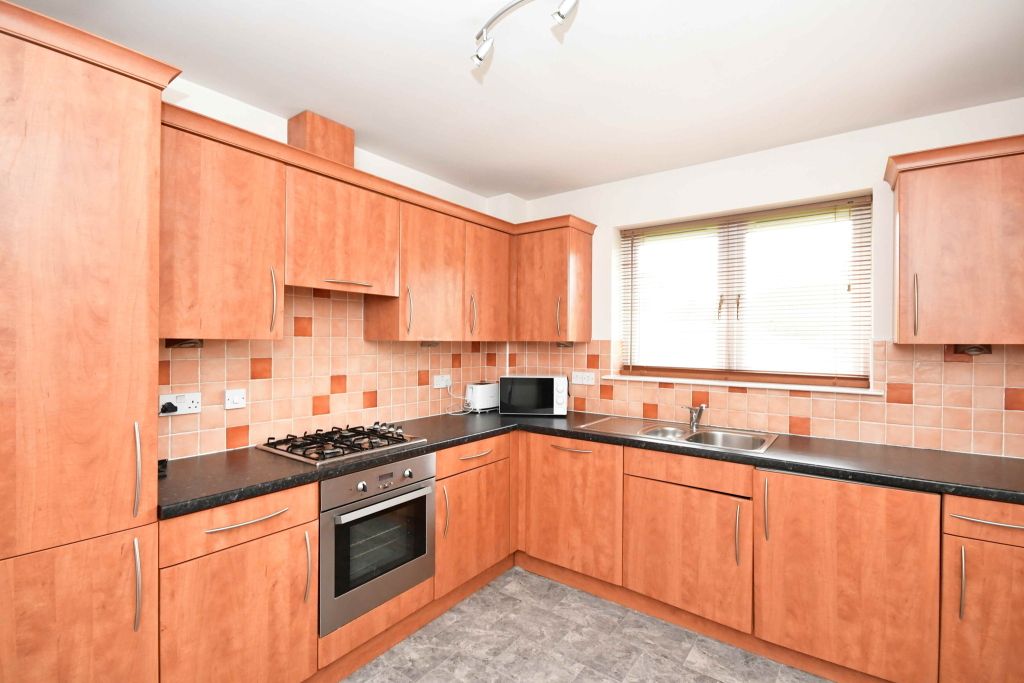 2 bed flat to rentElmwood Avenue, Inverness, Inverness-Shire IV2