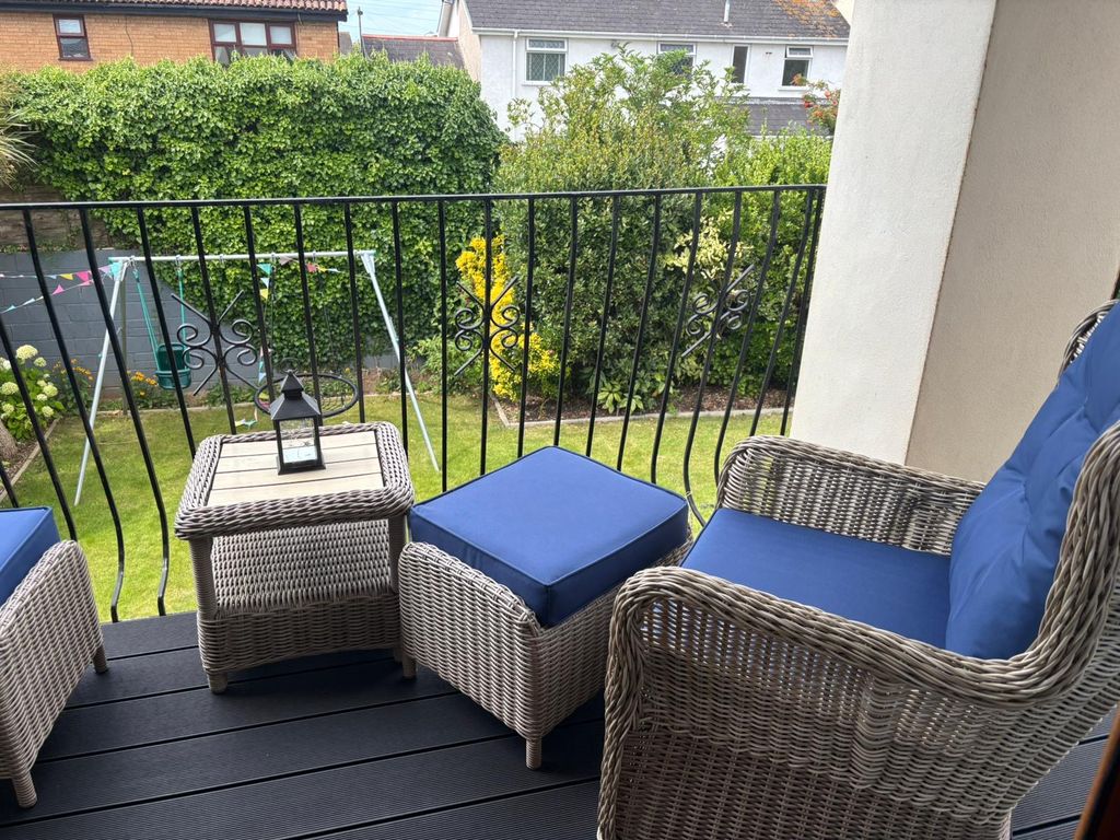 Additional image 9 of 4 bed detached house to rentAdrian Close, Porthcawl CF36