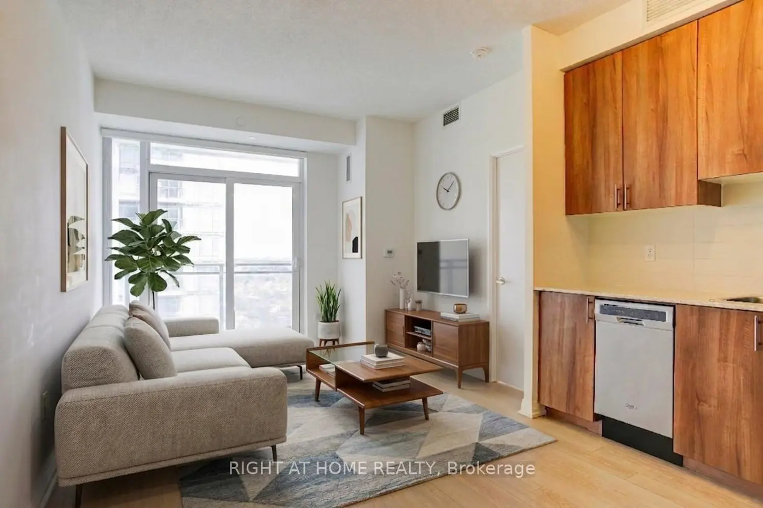 55 Ann O'reilly Road 1702 photo 3