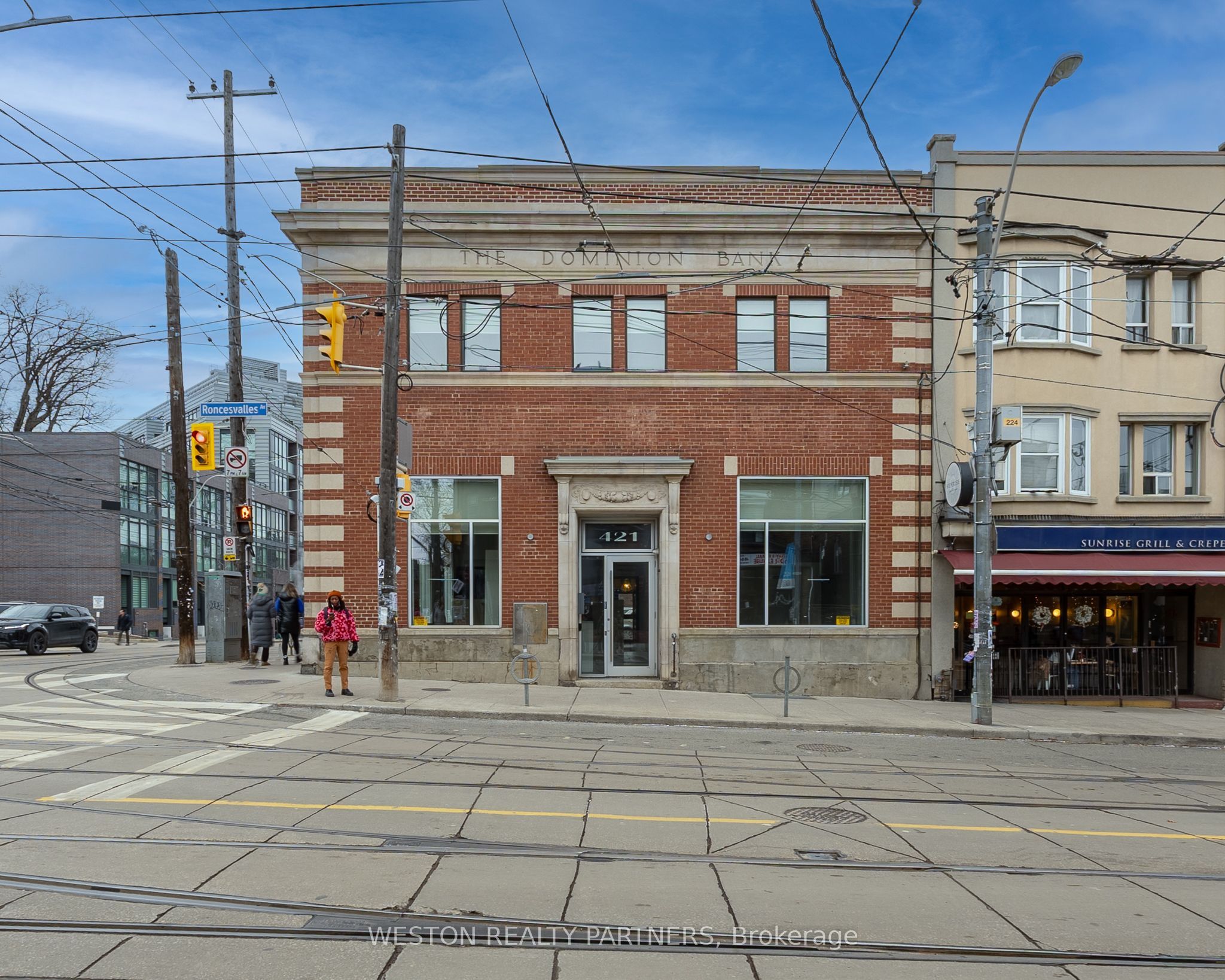 Lower-421 Roncesvalles Avenue, Toronto, ON, M6R 2N1