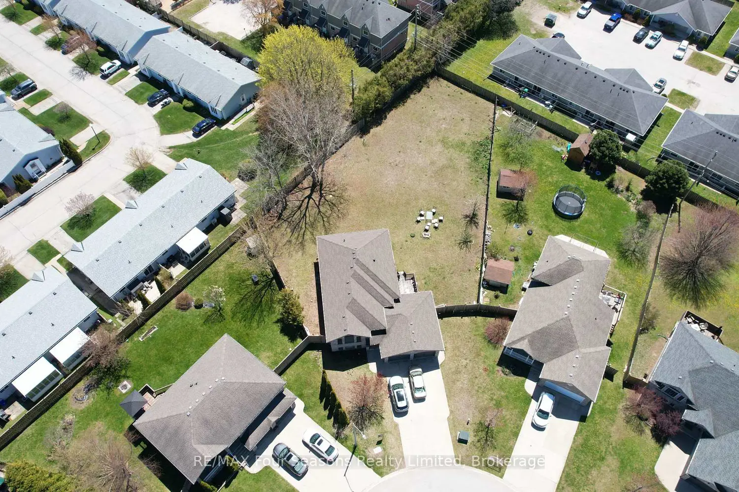 Additional image 7 of 325 Gingrich Crescent