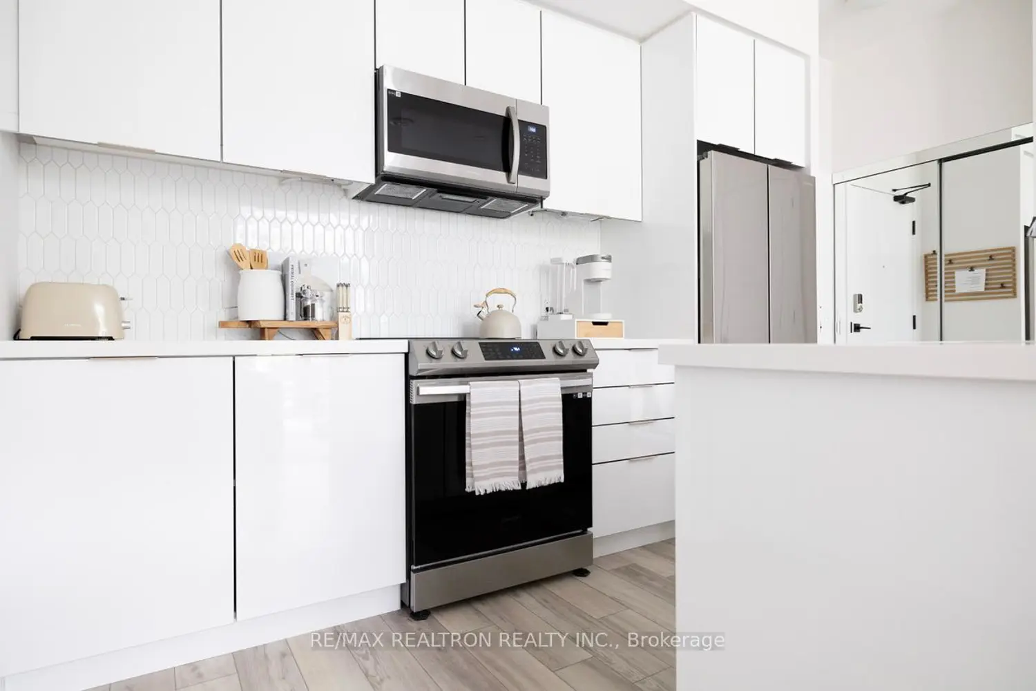 Additional image 9 of 415 Sea Ray Avenue 134