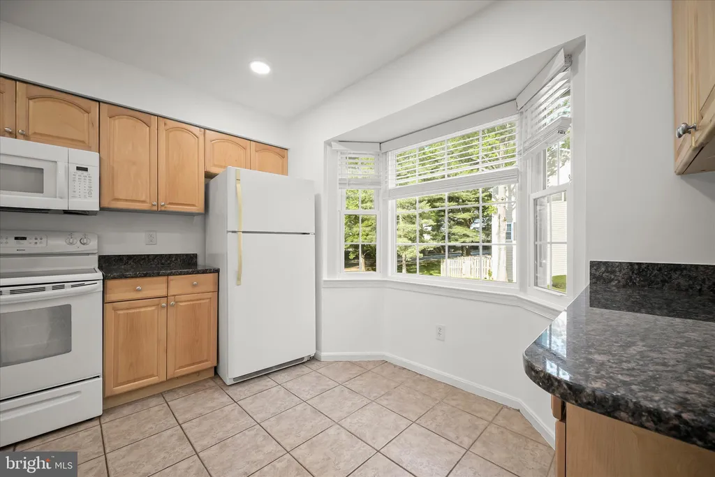 Additional image 3 of 148 Barnsfield Court Unit 204, Gaithersburg, MD 20878