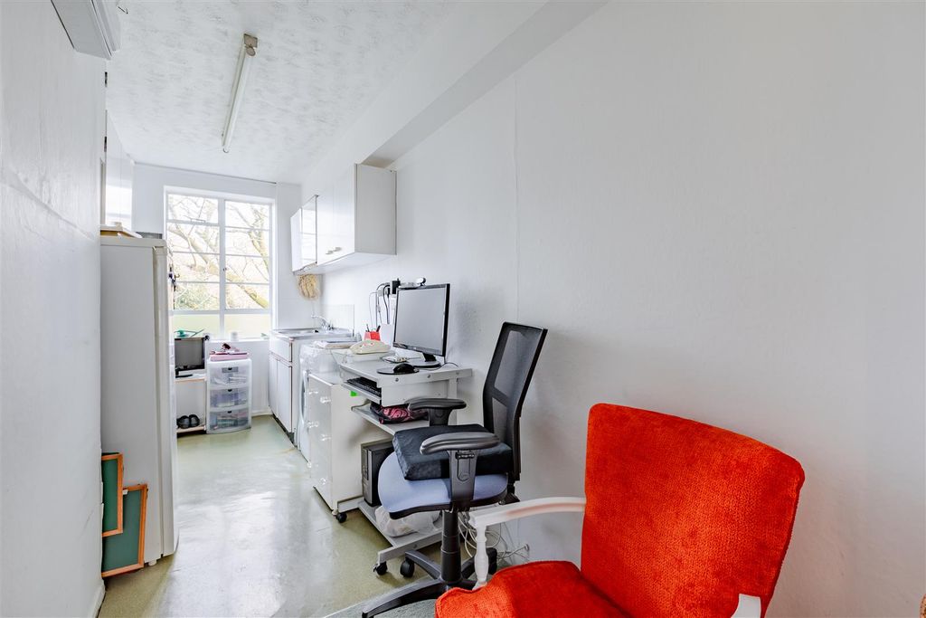 Additional image 9 of 3 bed flat for saleFurze Hill, Hove BN3